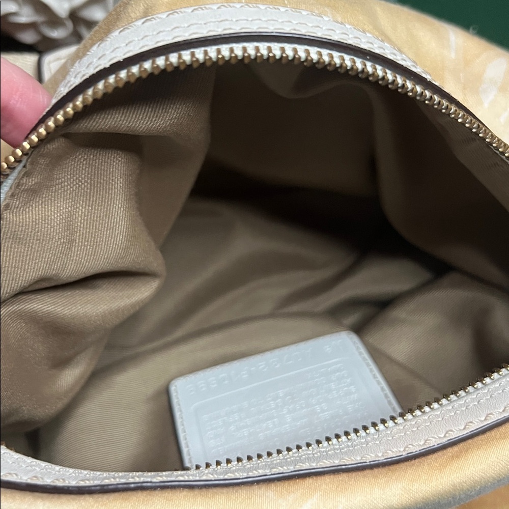 Coach Hampton Hobo Shoulder Bag, with  scribble - Picture 9 of 10